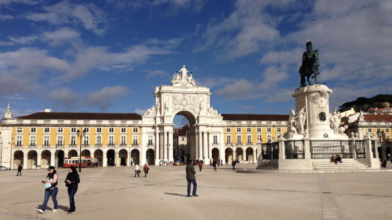 Bairrus Lisbon Apartments - Cathedral Exterior photo